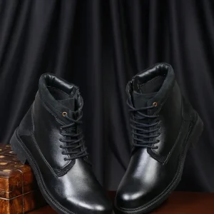 Men Black Solid Leather Mid-Top Boots